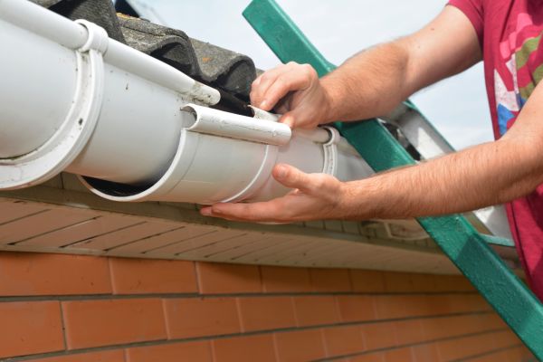Cost of Large Gutter Repair in Oshkosh